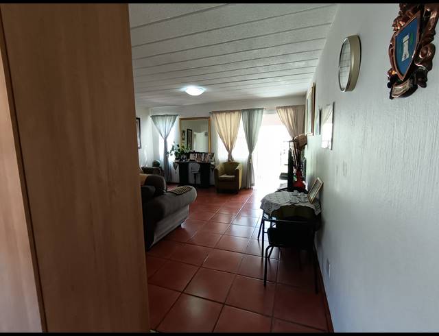 2 BEDROOM APARTMENT FOR SALE IN MEYERSDAL